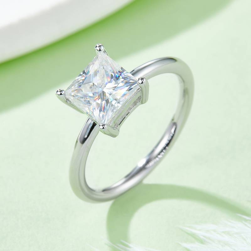 Classic正方形S925银镀白金MoissaniteWomen's Ring3.0ctD级